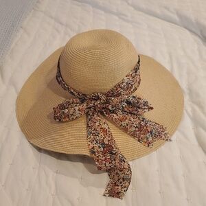 D&Y Tan 100% Paper Floppy Sun Hat